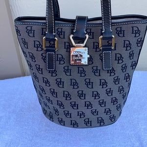 Dooney & Bourke Handbag